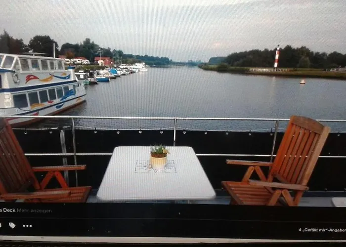 Hausboot Levitate Im Hafen Von