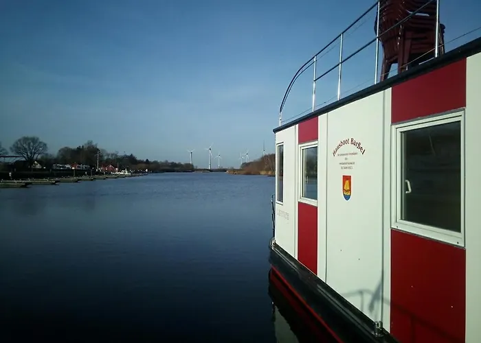 Hausboot Levitate Im Hafen Von